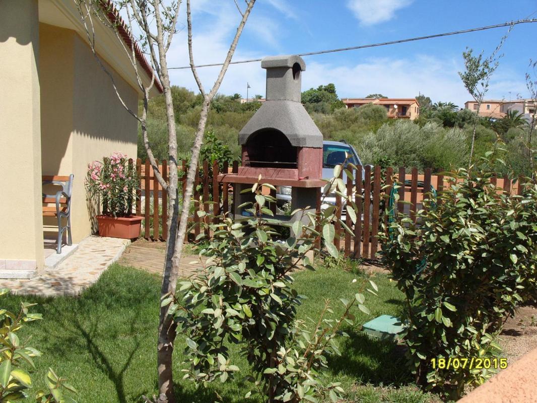 Casadelfaro Con Giardino A Pittulongu 600Metri Dalla Spiaggia Olbia Buitenkant foto